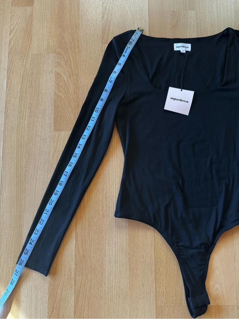 Superdown Black Long Sleeve Scoop Neck Bodysuit - Picture 4 of 6